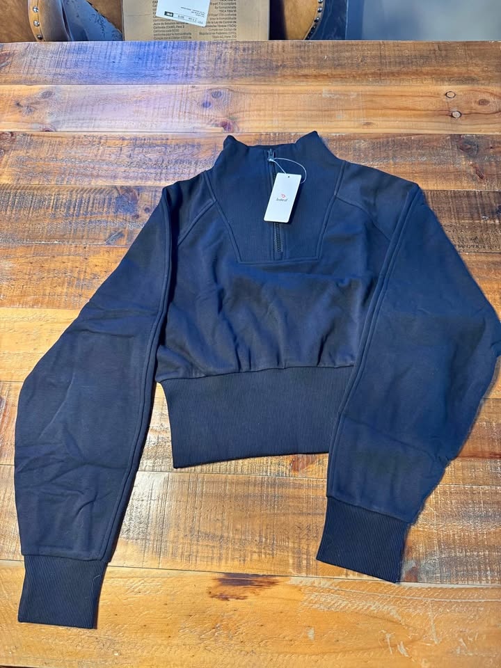 New Baleaf Black Half Zip Cropped Sweatshirt sz Medium