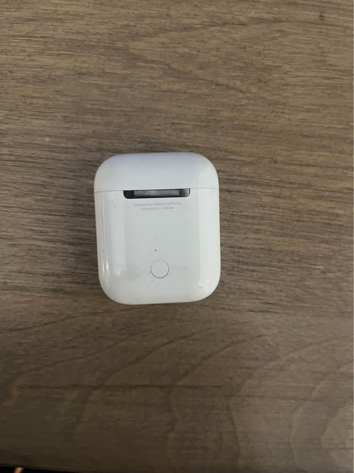 AirPods 2nd Generation - photo 2