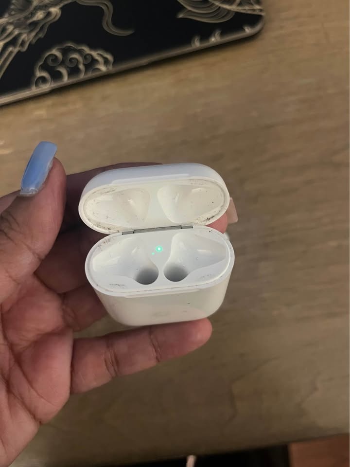 AirPods 2nd Generation - photo 3