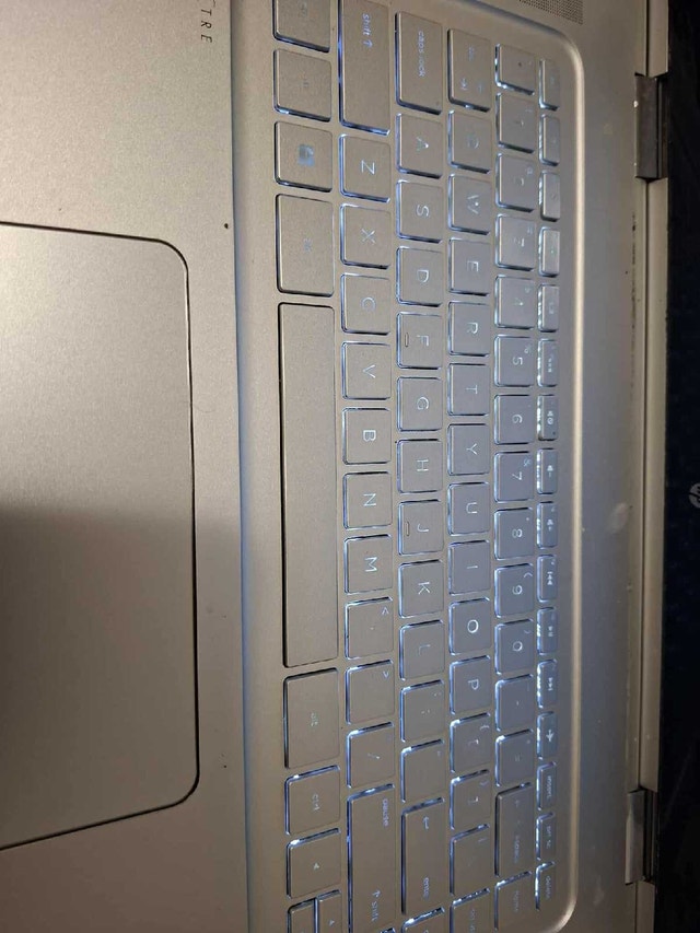 15" HP Spectre x360 Laptop - Great Condition - photo 2