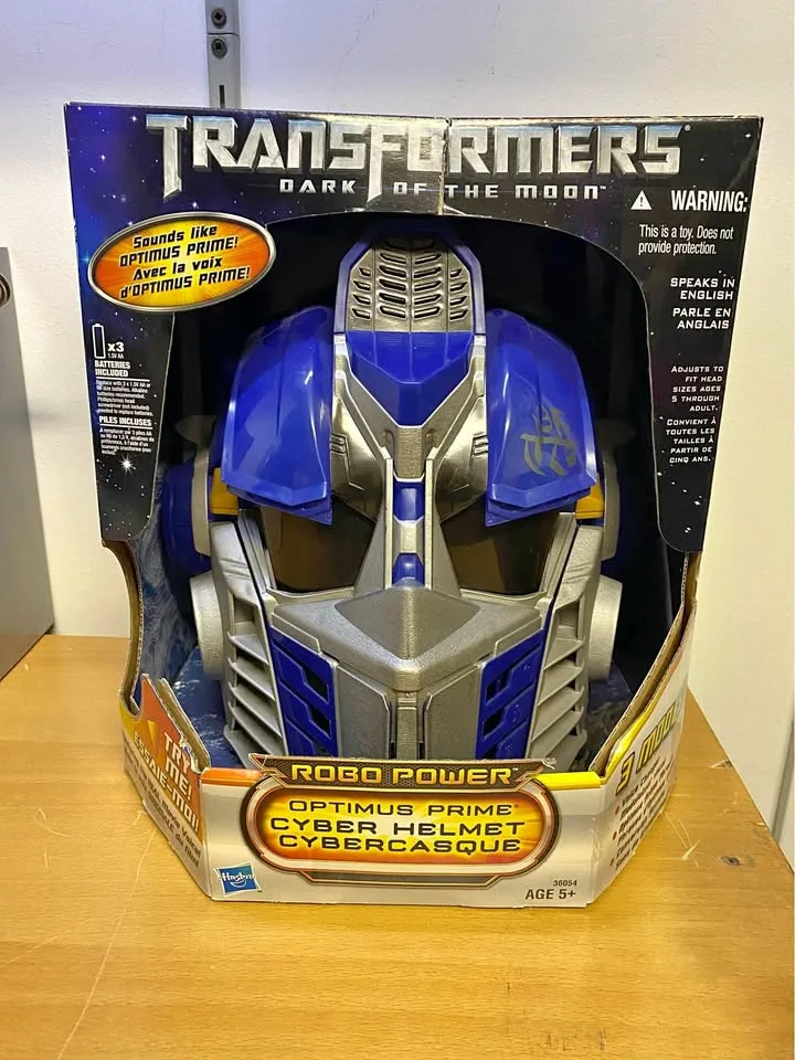 Transformers Optimus Prime Helmet - Voice Changer thumbnail