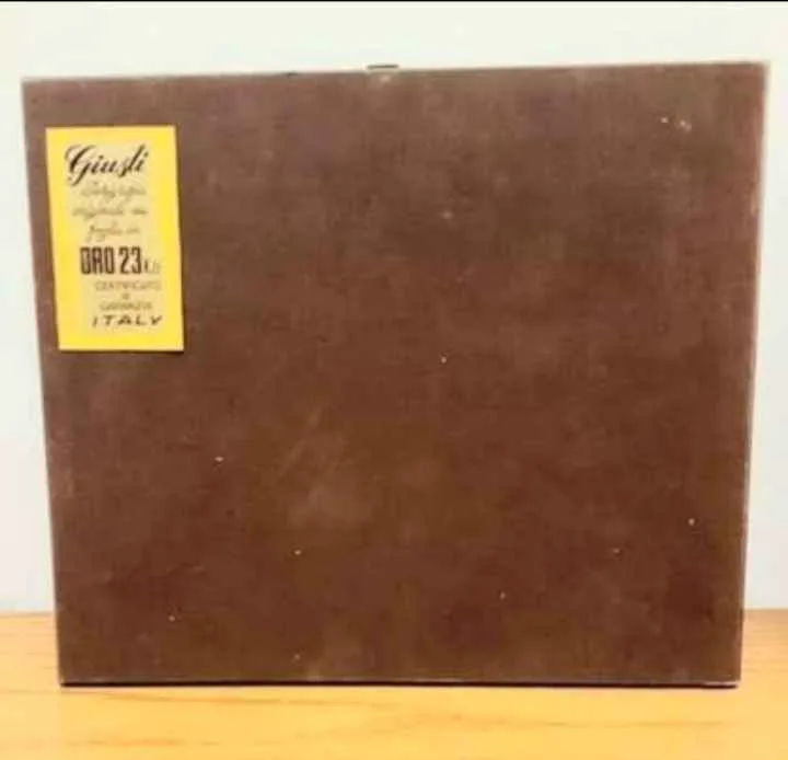 Italian Signed Giusti 23 Kt Gold Cromolithographie Art image indicator(7)