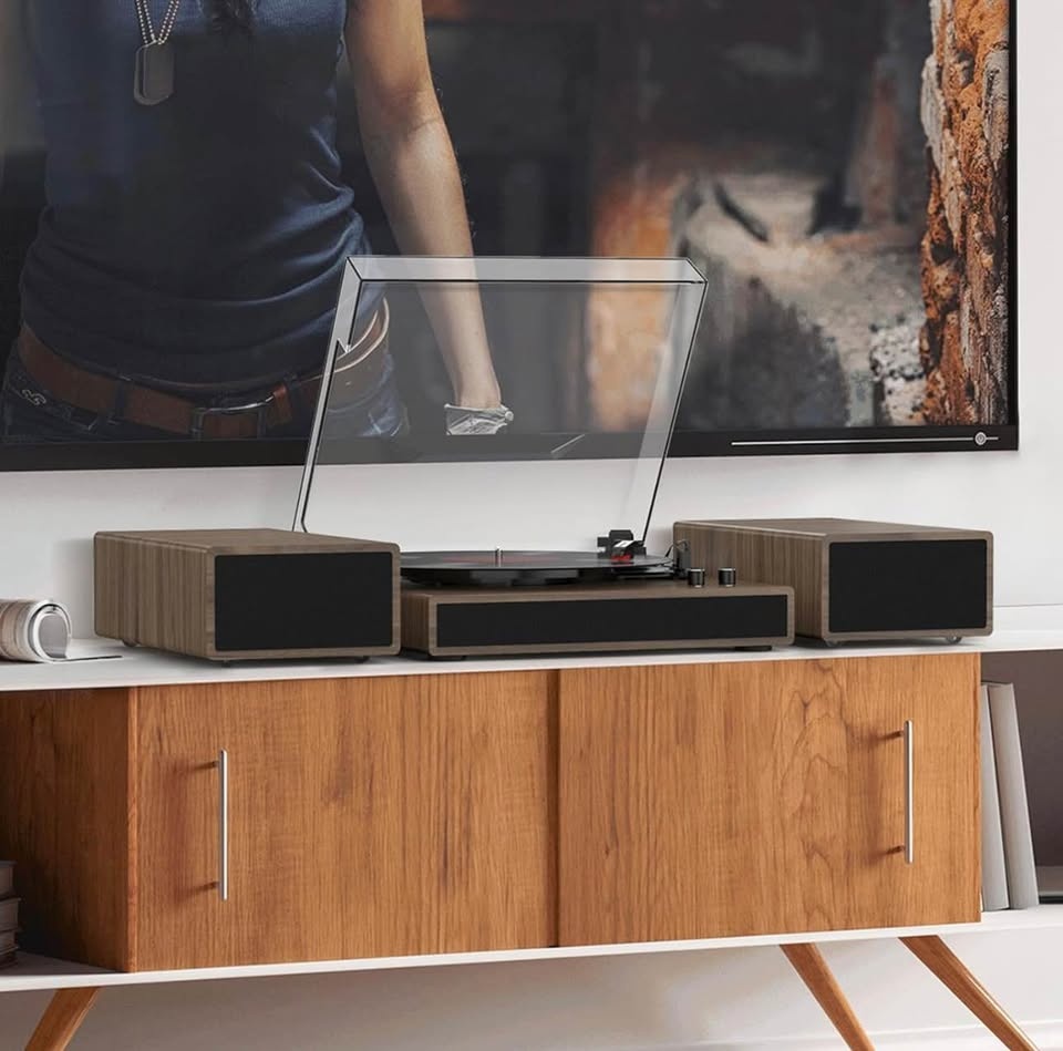 Vintage Turntable with Bluetooth Speakers - photo 2