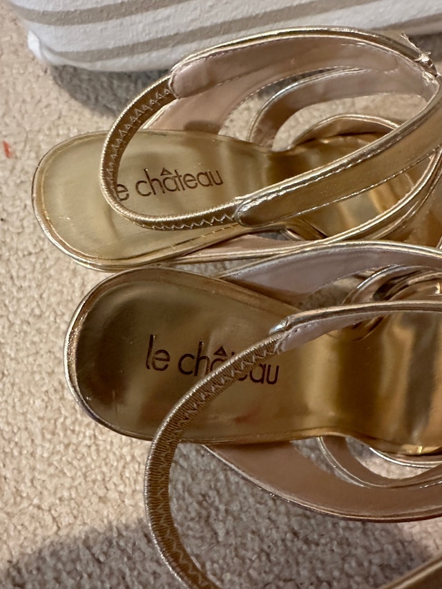 Le Chateau Women's High Heel Shoes Size 8 - photo 3