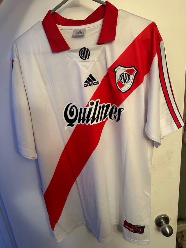 River Plate Retro Soccer Jersey #9 FRANCESCOLI - Men's XL