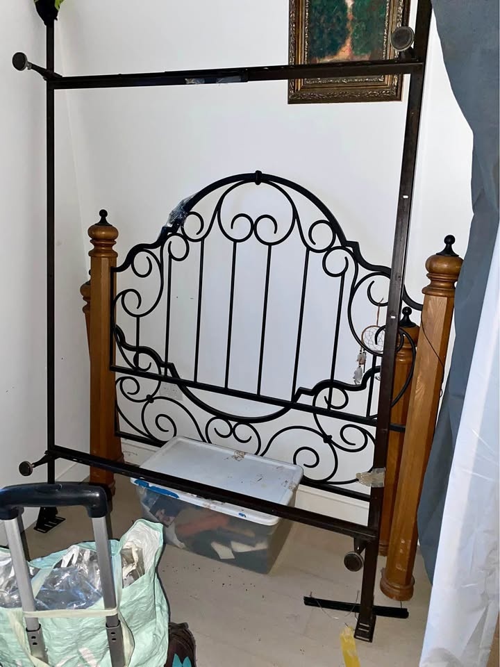 Full Size Bed Set
