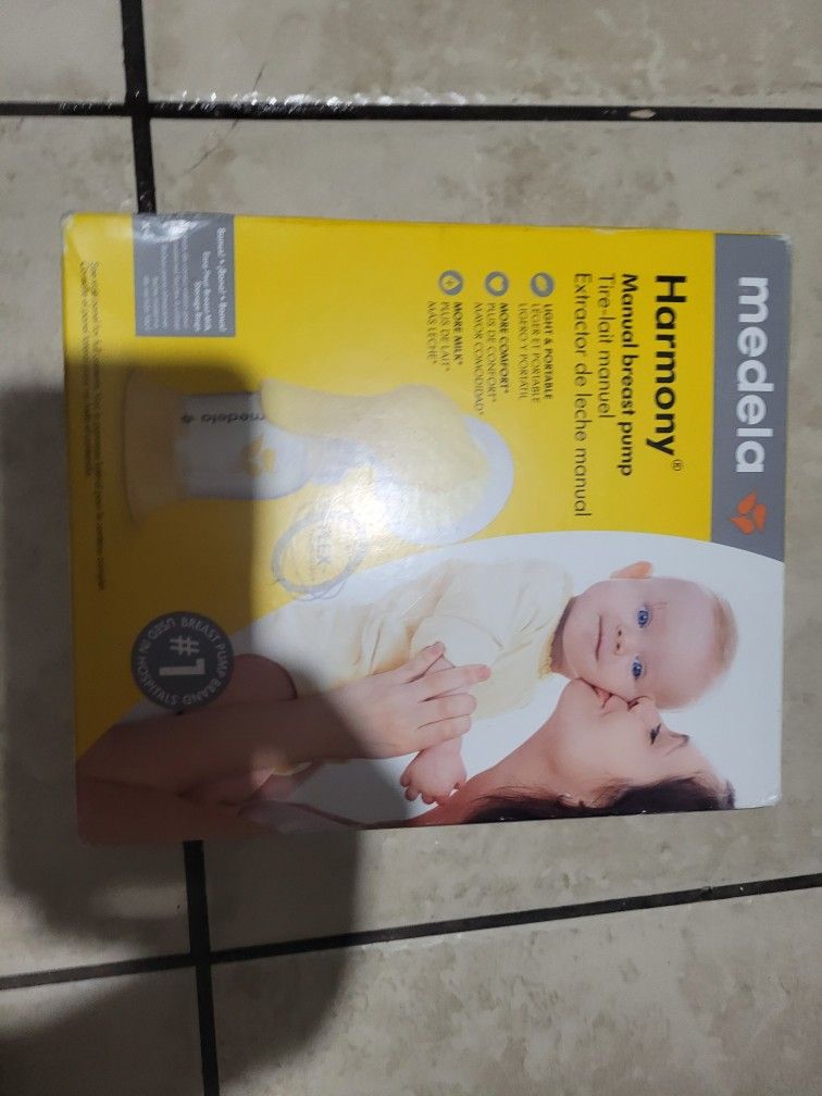 Medela Breast Pump - photo 2