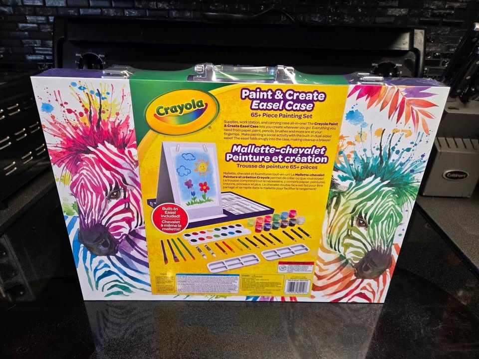 Brand New Crayola Paint and Easel Set - photo 2