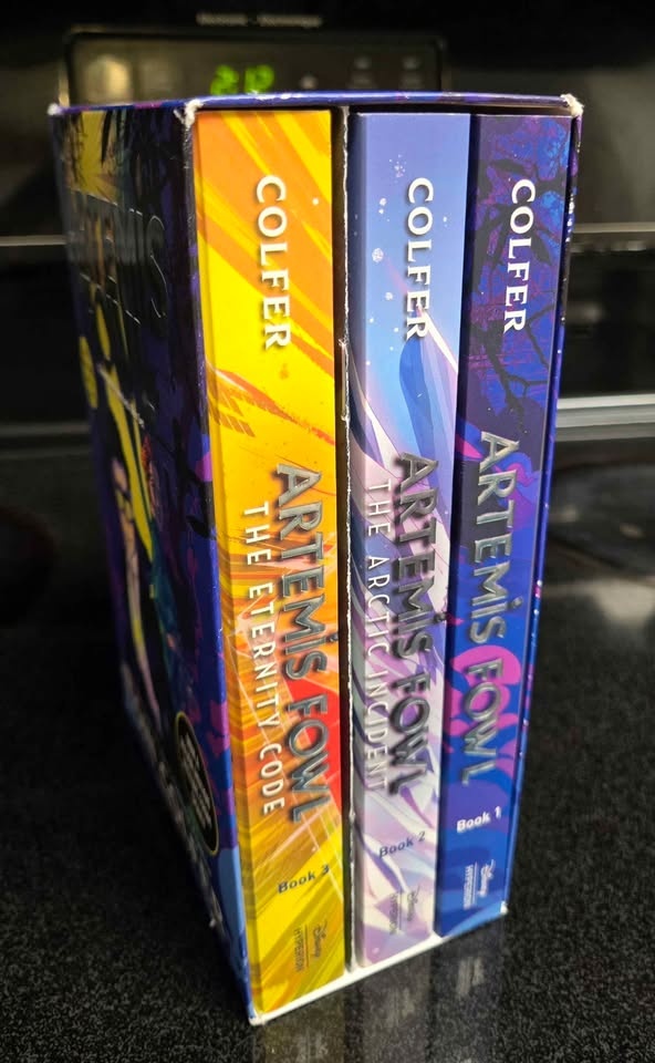 Brand New Artemis Fowl Books & Graphic Novel - photo 2