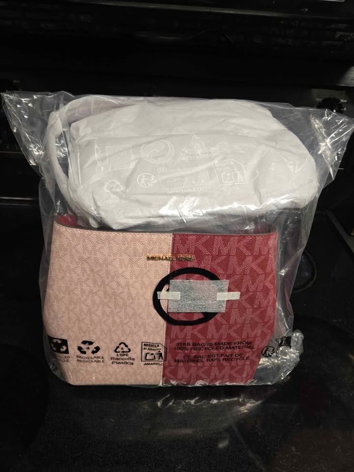 Brand New Michael Kors Two-Tone Bag - photo 4