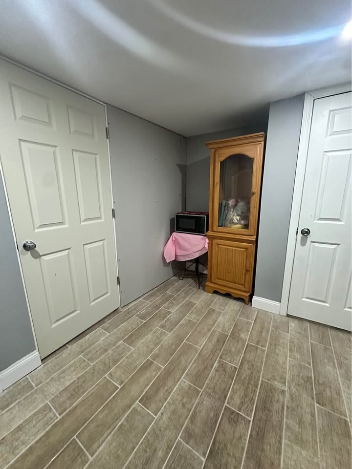 2 Beds 1 Bath Apartment for Rent in Hollis, NY - photo 2