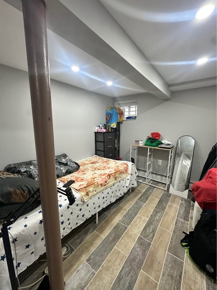 2 Beds 1 Bath Apartment for Rent in Hollis, NY - photo 3