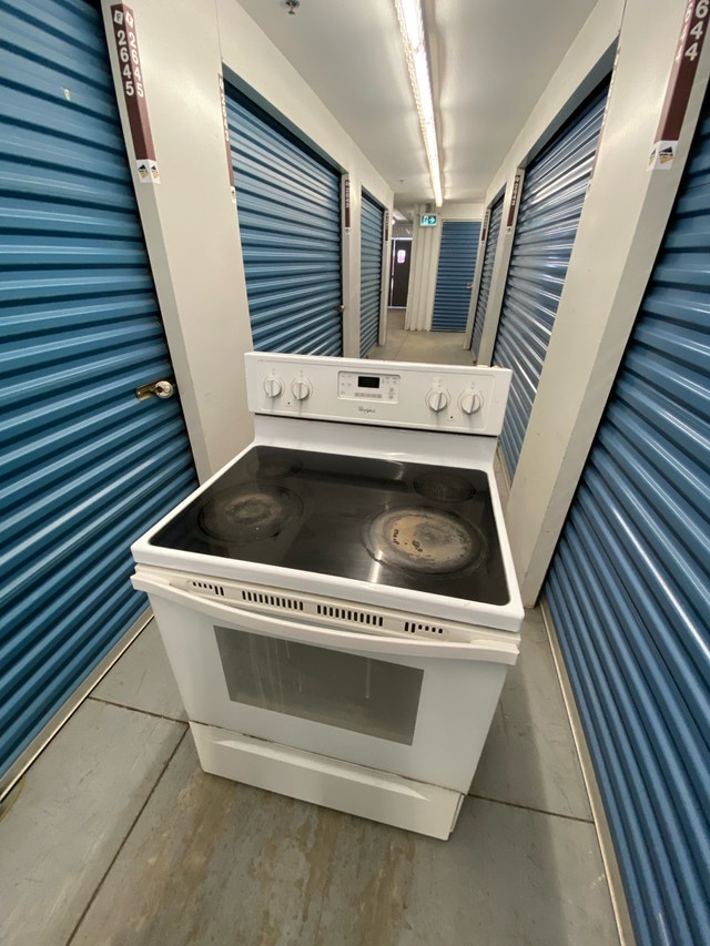 WHITE ELECTRIC GLASS STOVE - photo 2
