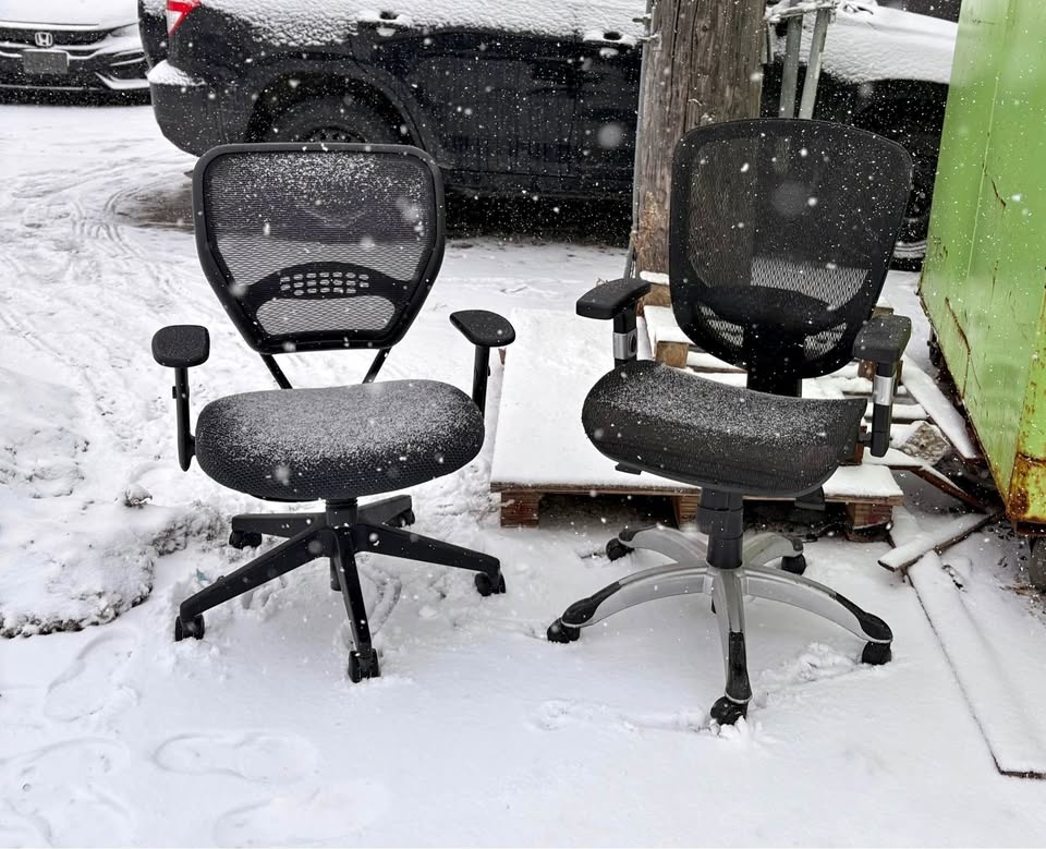 FREE - 2 office chairs