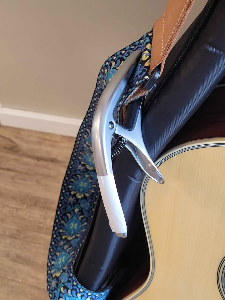 LIKE NEW!! Yamaha LL6 ARE acoustic-electric guitar package - photo 4