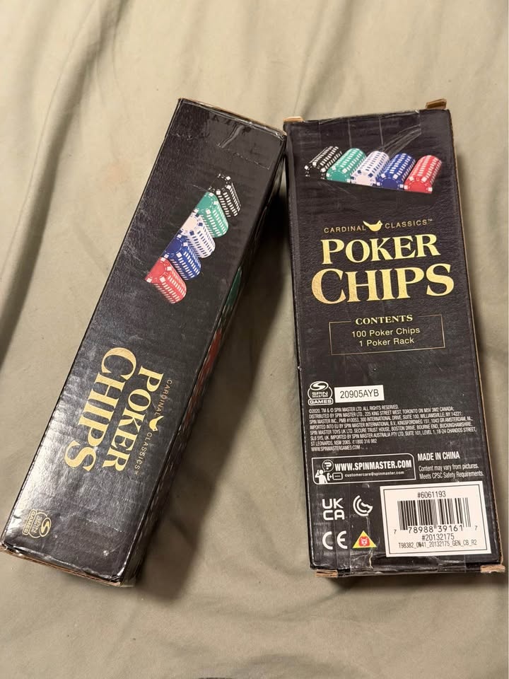 Cardinal Classics Poker Chips - 100 Chips & Rack (2 Sets) - photo 2