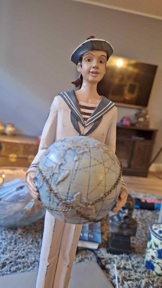 RARE Vintage Sailor Holding Globe Gianni Di Lucca Sculpture