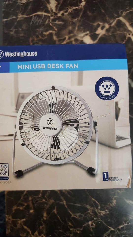 Westinghouse 4" Mini USB Desk Fan - photo 5