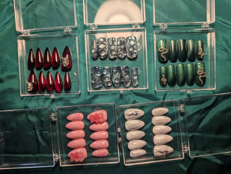 Custom Press On Nails - photo 2
