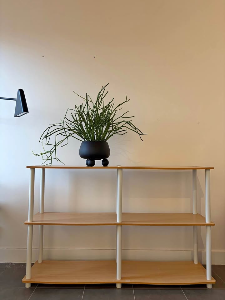 Tubular white and beige shelf