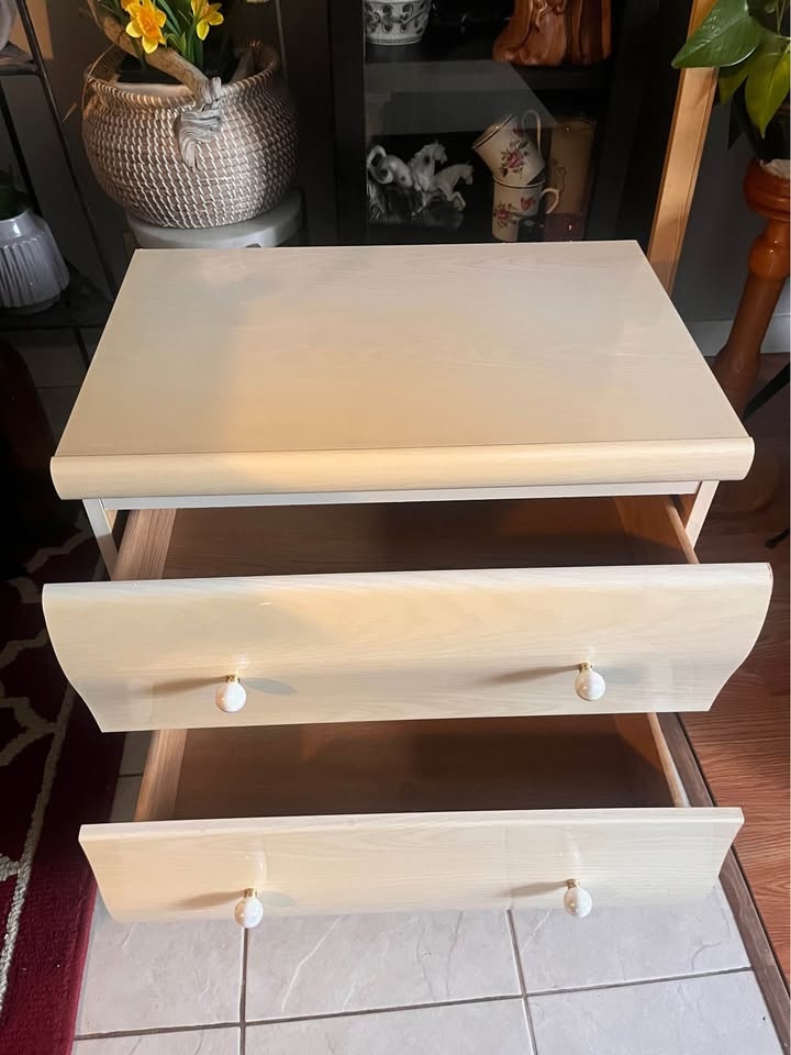 Vintage Nightstand Drawers by Pilliod Furniture USA - photo 2