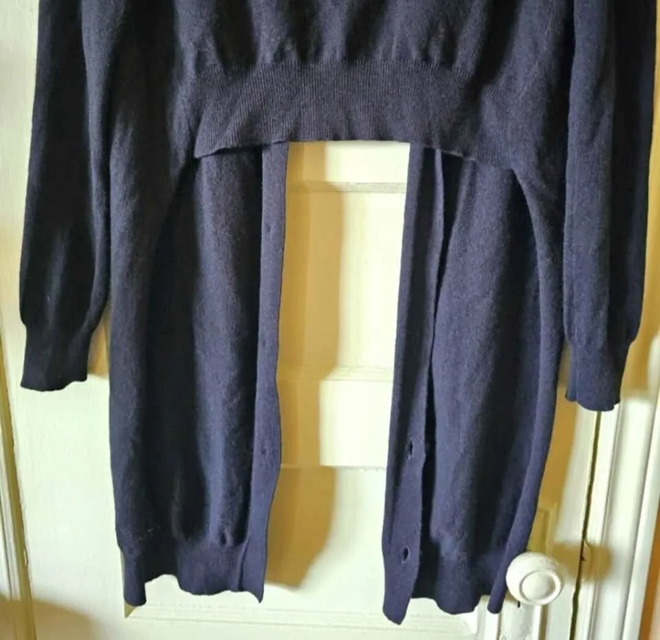 Size 0 Cashmere Thomas Maier High Low Black Cardigan image indicator(9)