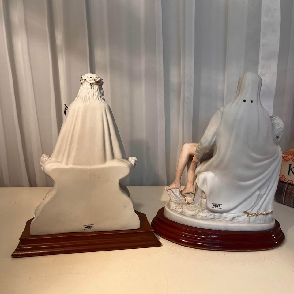 Vintage Porcelain Sacred Heart of Jesus & Pietà $60 each - photo 4