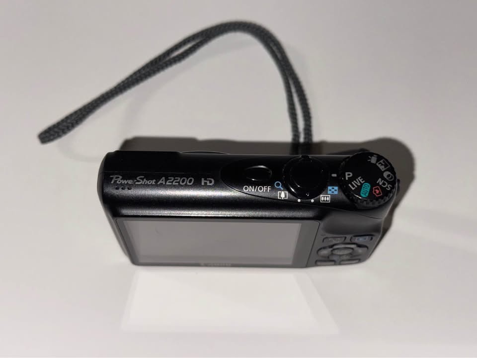 Canon PowerShot A2200 HD Digital Camera + Charger + 2 Batteries - photo 3