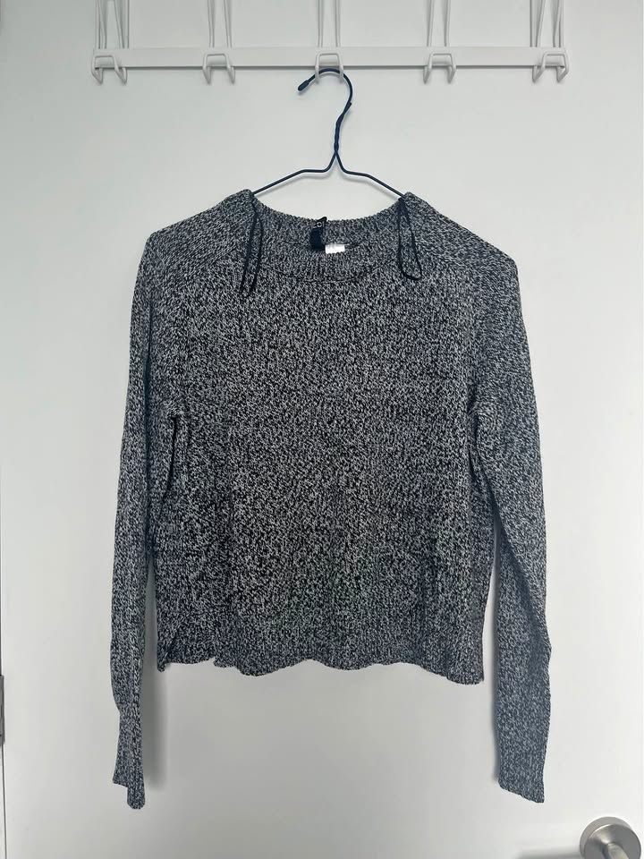 Women’s jumper sweater size S
