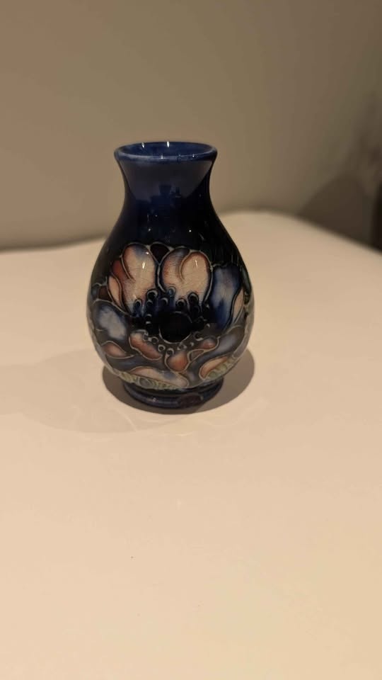Moorcroft small 4" vase - photo 3