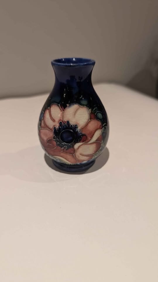 Moorcroft small 4" vase - photo 4
