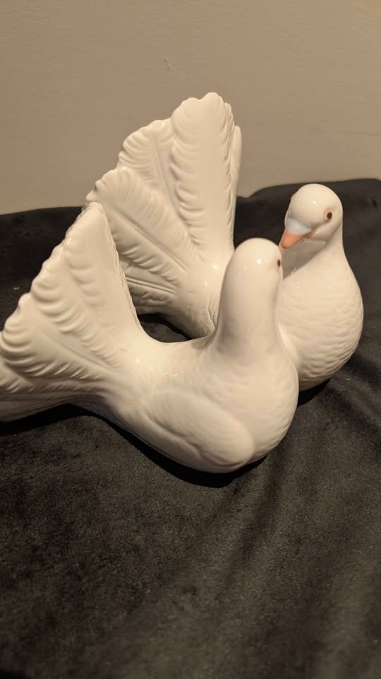 LLADRO Couple of Doves Figurine - photo 3