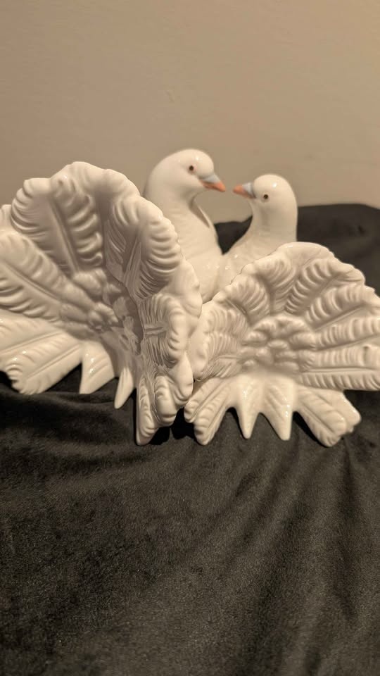 LLADRO Couple of Doves Figurine - photo 4
