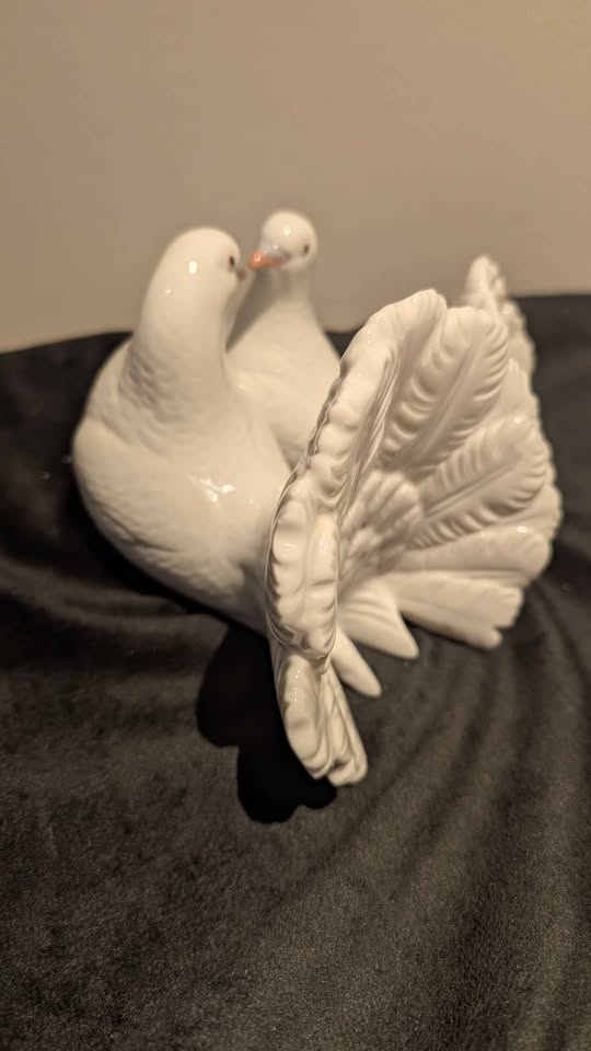 LLADRO Couple of Doves Figurine - photo 5