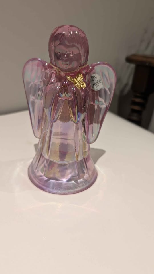Fenton Glass Angel w/ Gold Butterfly - photo 2