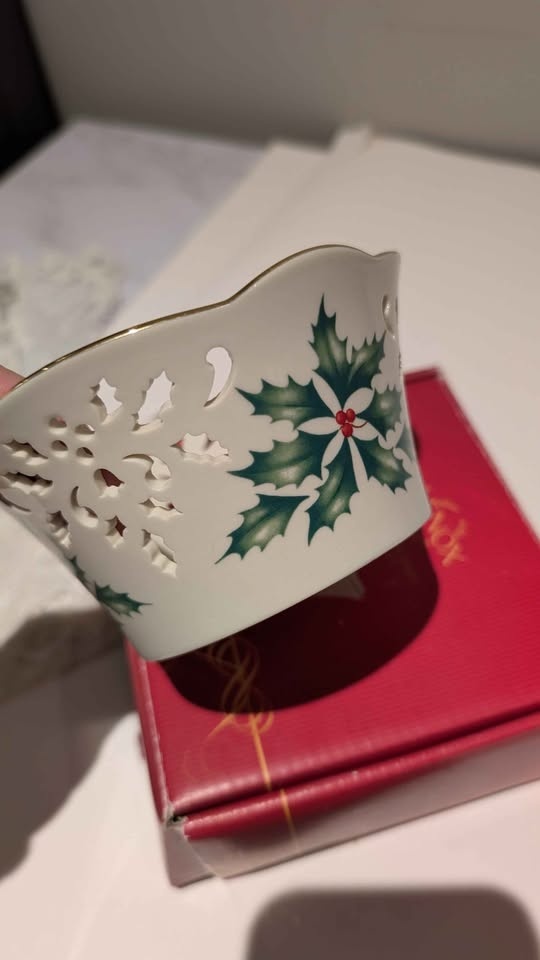 Lenox Holiday Pierced Bowl - photo 2