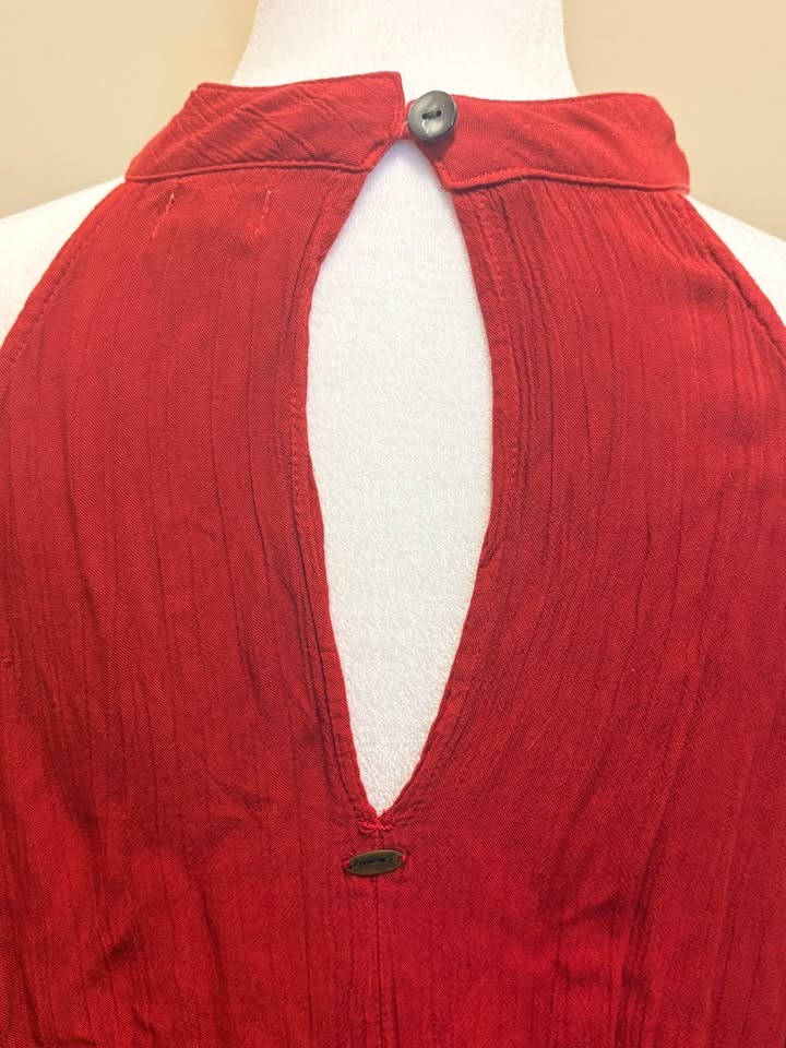 Red dress- short length. Peekaboo shoulder boho style - photo 3