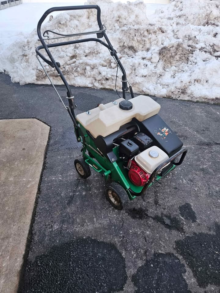 Billygoat Professional Aerators Honda Powered