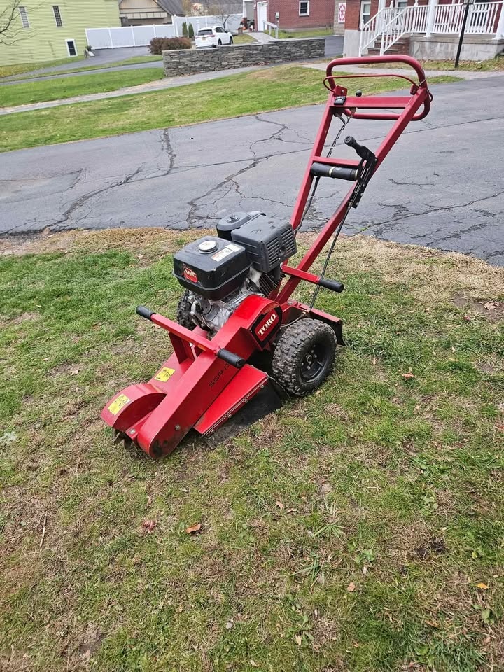 Toro SGR-13 Stump Grinder Honda Powered - photo 2