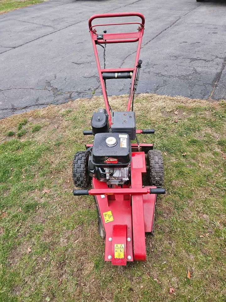 Toro SGR-13 Stump Grinder Honda Powered - photo 3