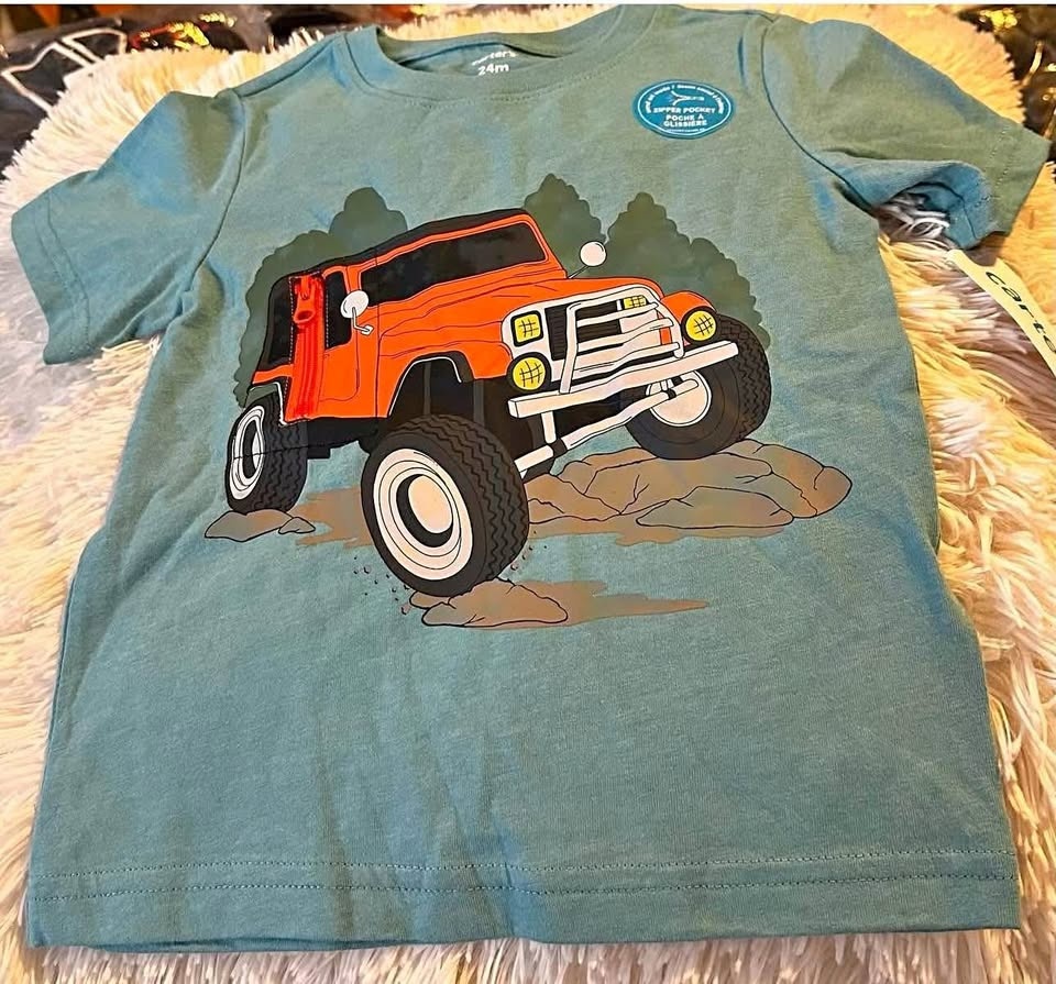Boys T-Shirt with Zipper Pocket - Size 24 Months