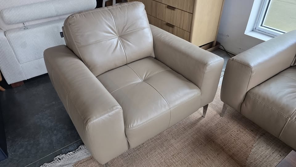 3-Piece Leather Look Sofa & Chair Set - photo 4