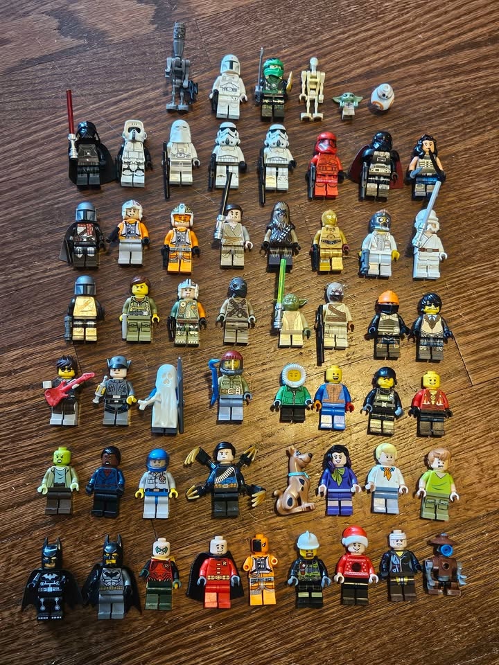 Lego Minifigure Lot Star Wars Batman Scooby Doo - photo 2
