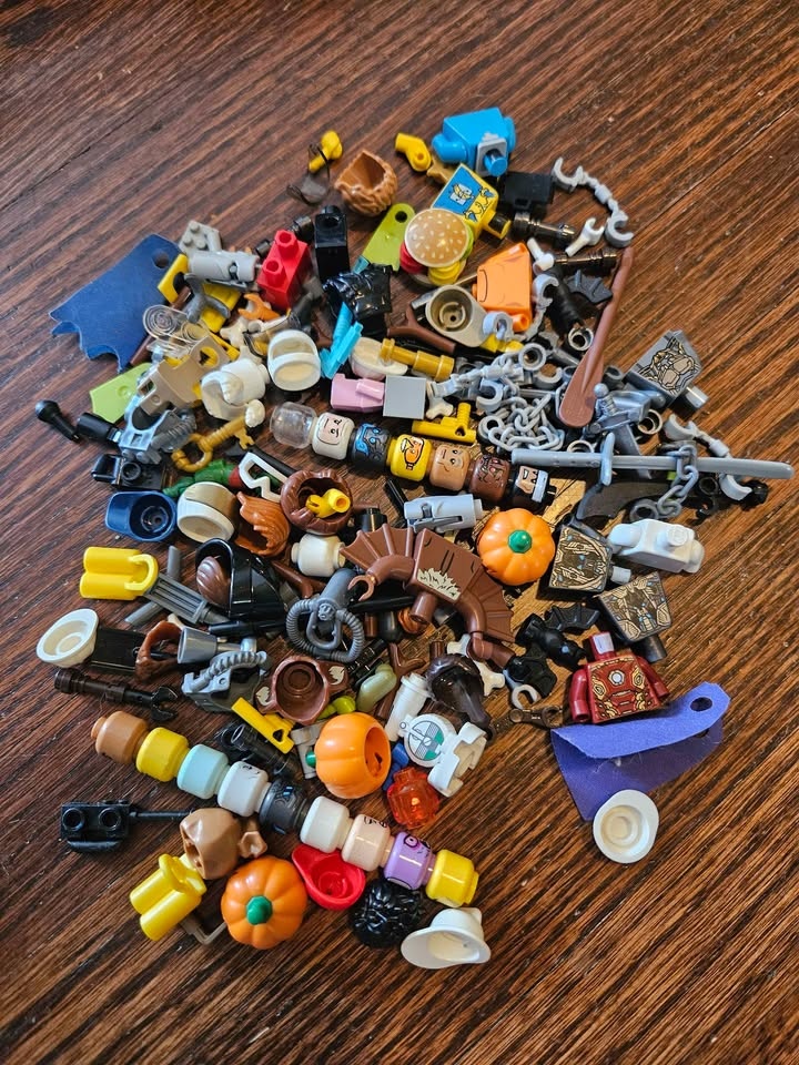 Lego Minifigure Lot Star Wars Batman Scooby Doo - photo 3