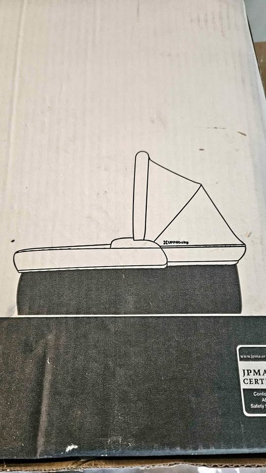 UPPAbaby Vista bassinet attachment