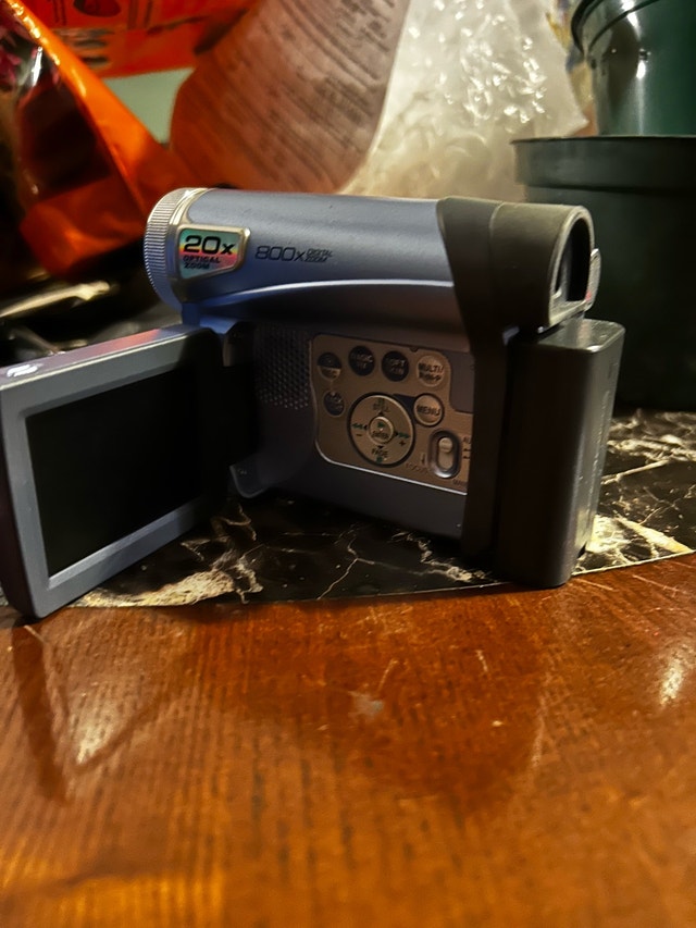 Panasonic PV-GS9 MiniDV Camcorder KIT - Tested & Working