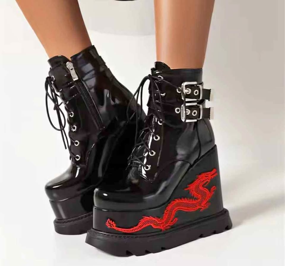 NEW Fashion Buckles Dragon Embroider Wedge Boots Gothic Size 8