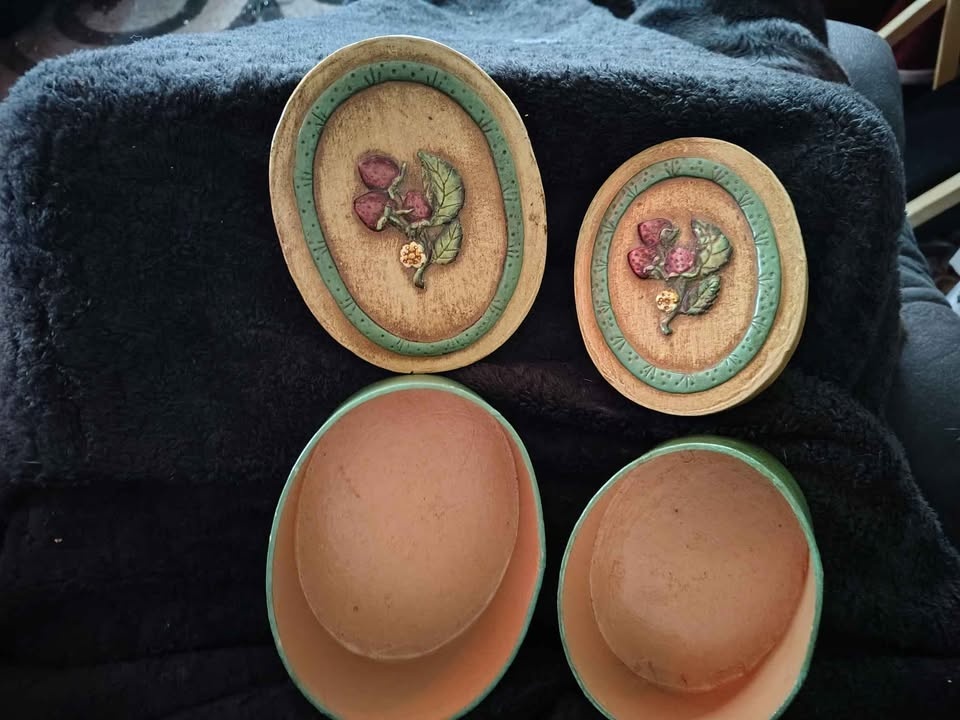 Vintage-style pottery covered box - photo 4