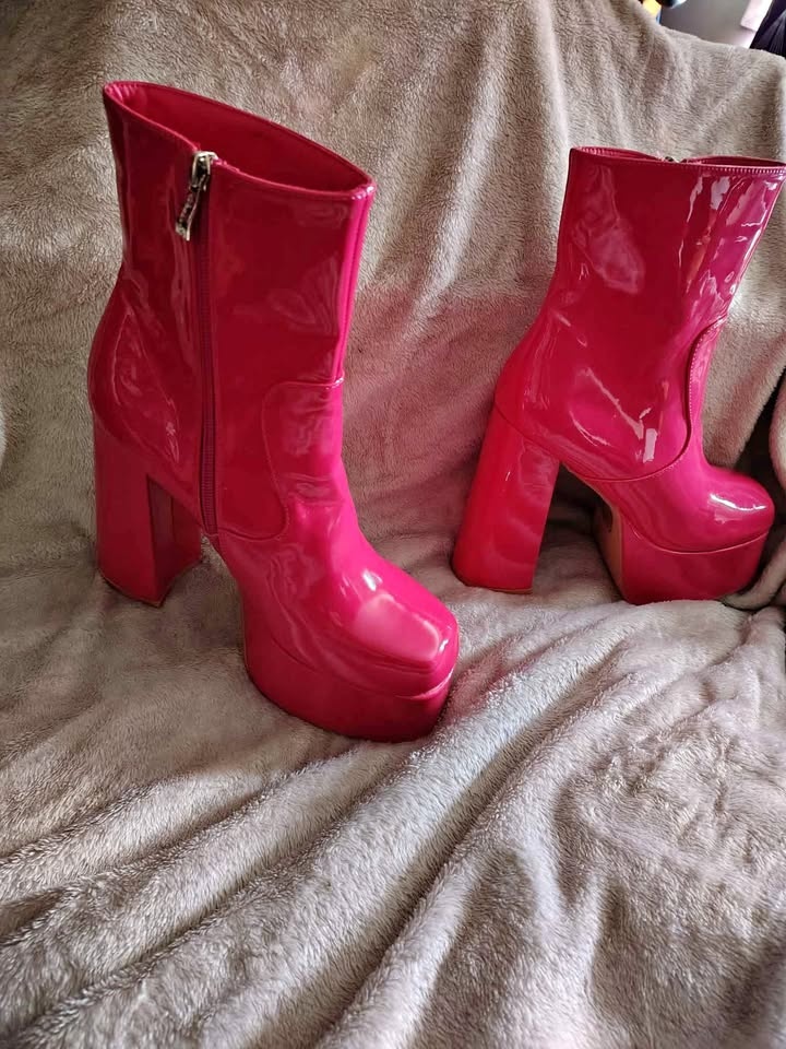 NEW Fuchsia Patent Platform Ankle Boots - Size 8 (Fits 8)
