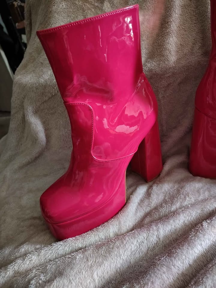 NEW Fuchsia Patent Platform Ankle Boots - Size 8 (Fits 8) - photo 4